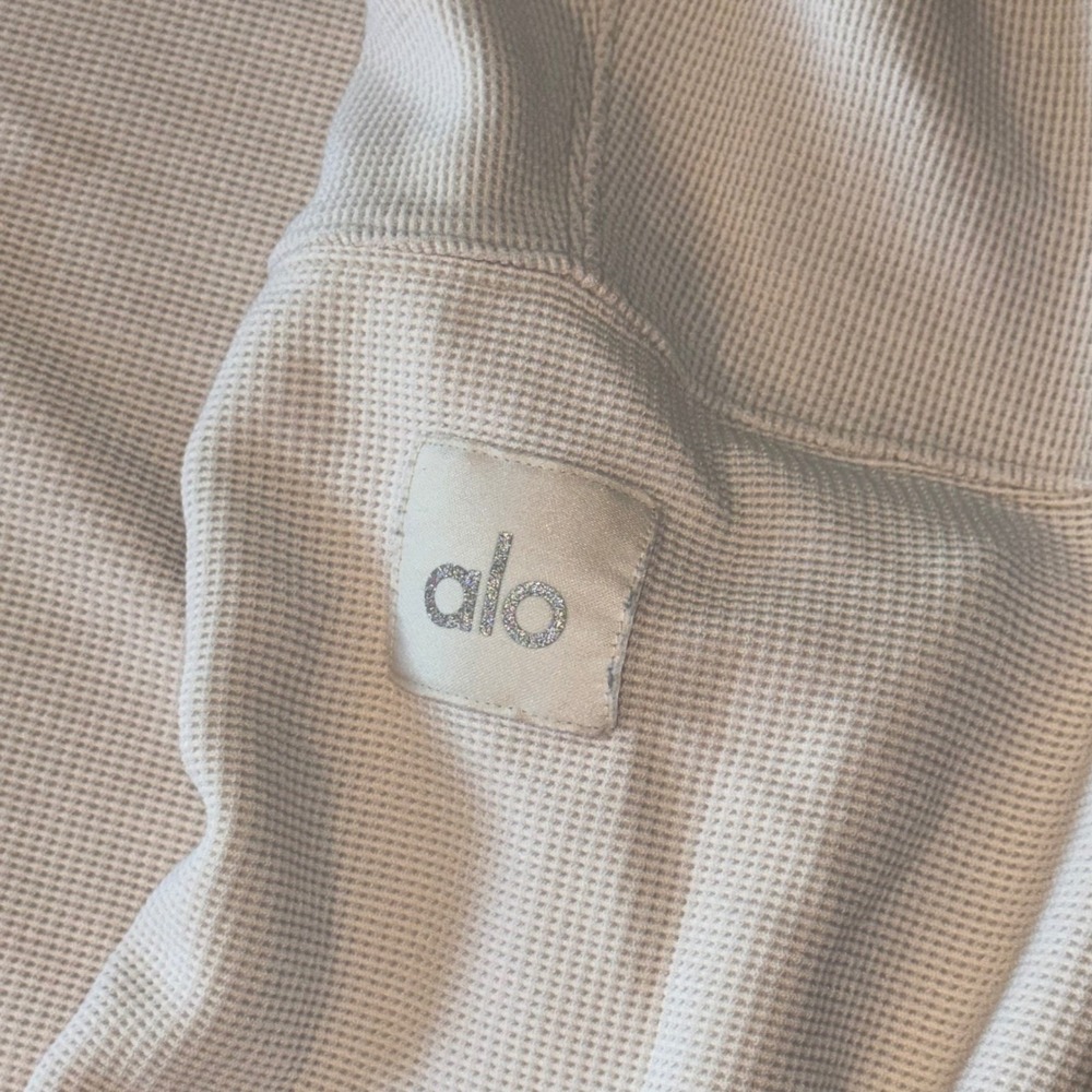 Alo Yoga Crewneck Micro Waffle Sweatshirt Bone Oatmeal Oversized Large - Picture 2 of 6
